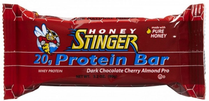 Honey Stinger Dark Chocolate Cherry Almond Protein Bar